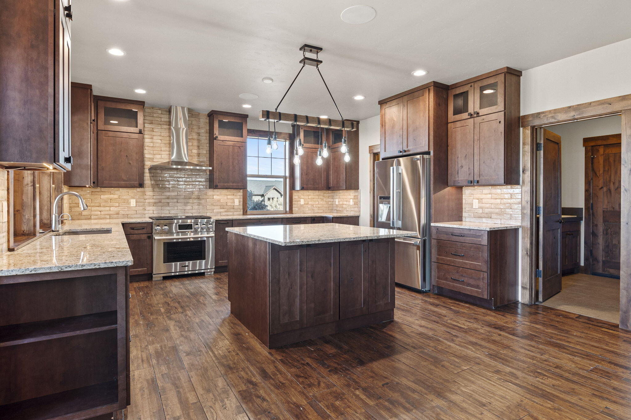 Powell Butte, Oregon, 97753, United States, 4 Bedrooms Bedrooms, ,3 BathroomsBathrooms,Residential,For Sale,1973893