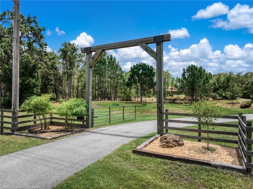 Lake Placid, Florida, 33852, United States, 7 Bedrooms Bedrooms, ,7 BathroomsBathrooms,Residential,For Sale,1977040