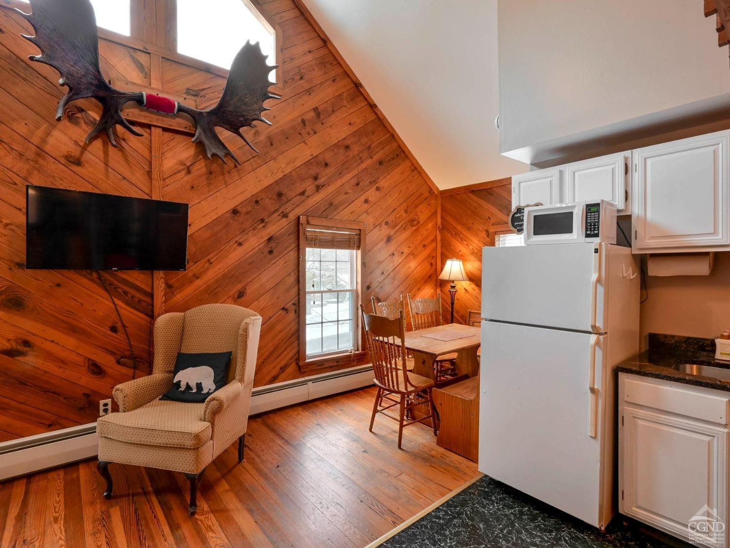 Windham, New York, 12496, United States, 8 Bedrooms Bedrooms, ,4 BathroomsBathrooms,Residential,For Sale,1907354