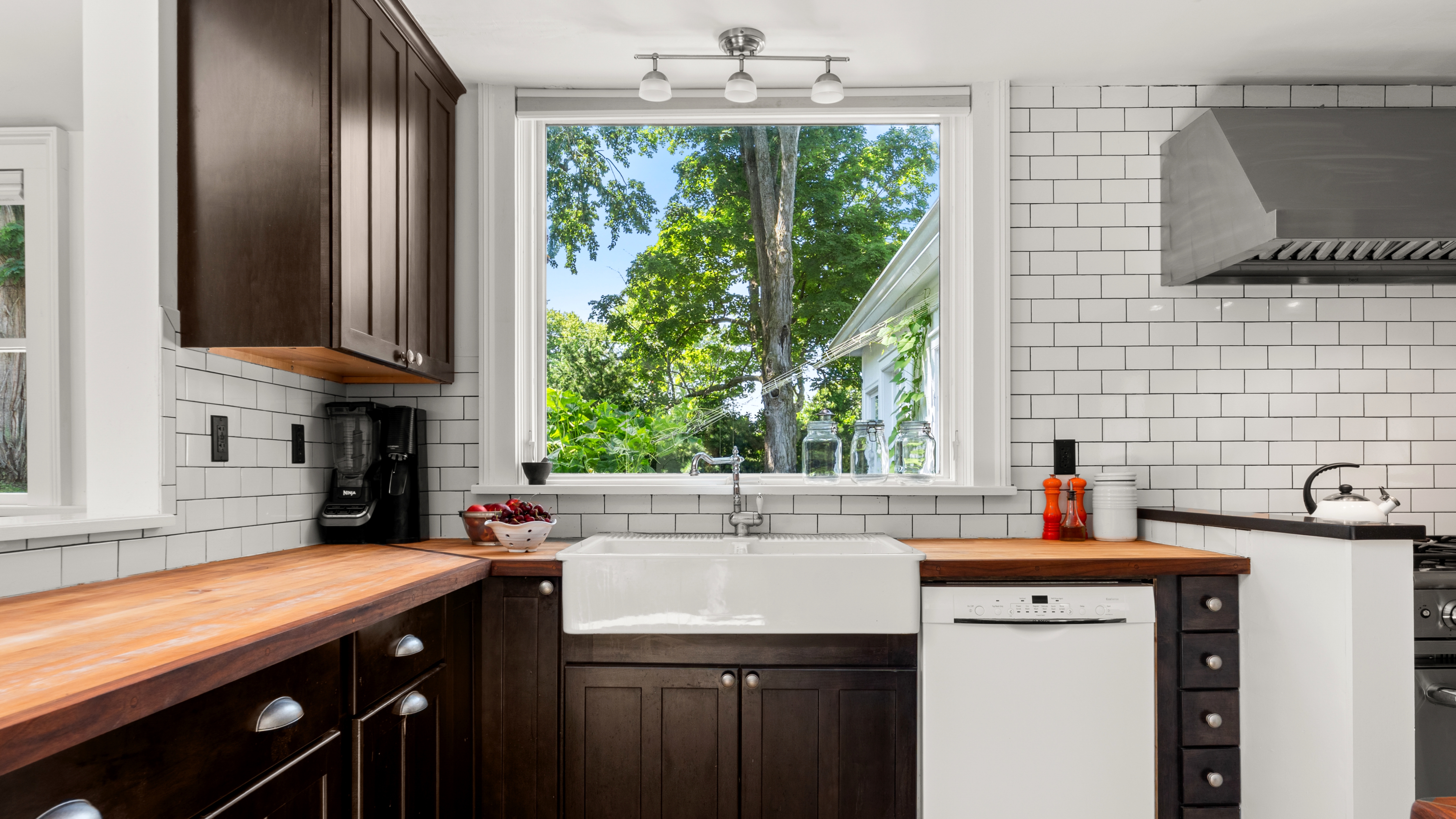  Historic 1860 Farmhouse  Incredible Catskill Views & Bluestone Gardens - 物件實景