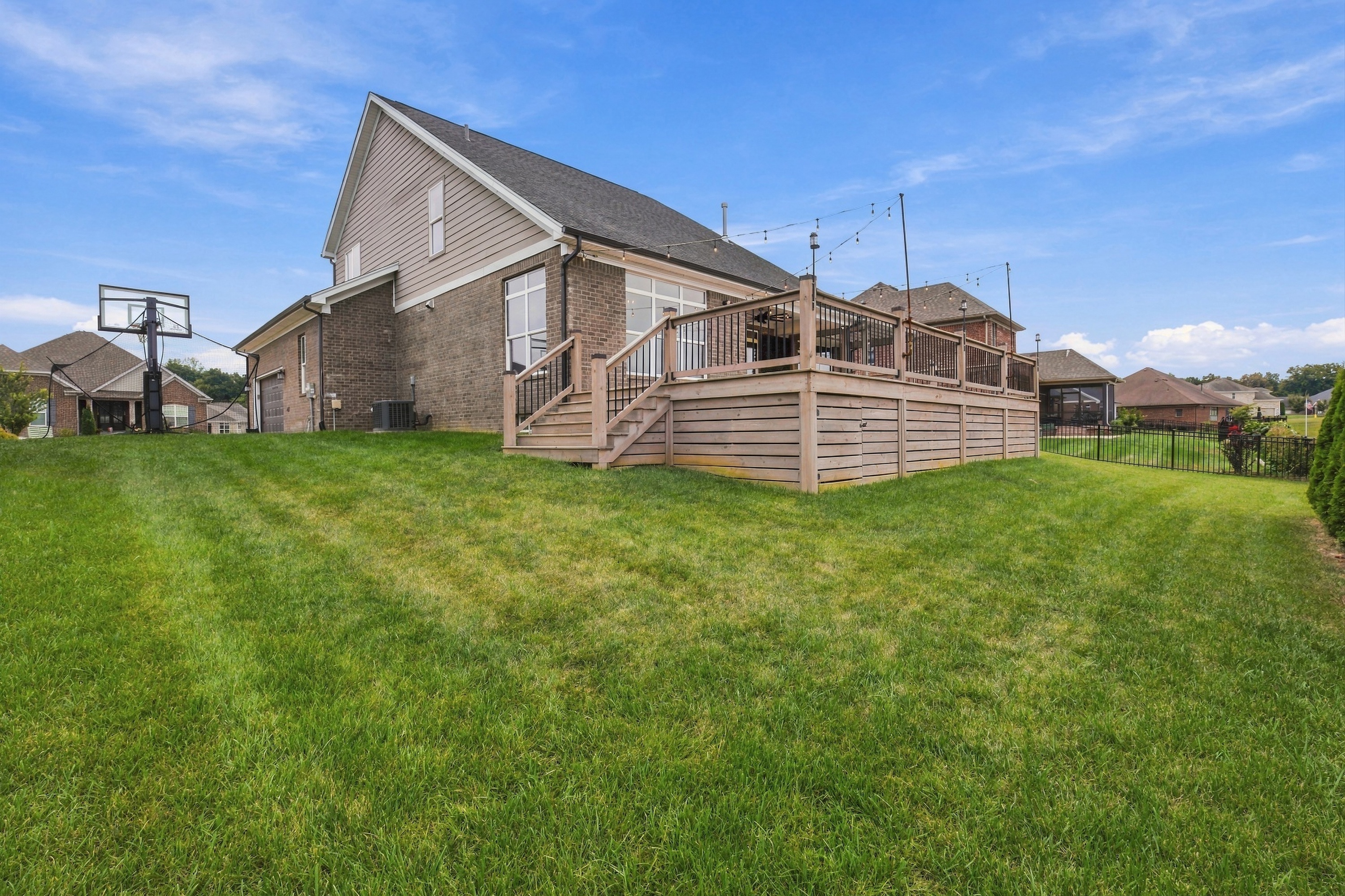  2008 Scenic Lakes Drive, Louisville, KY 40245 - 物件實景