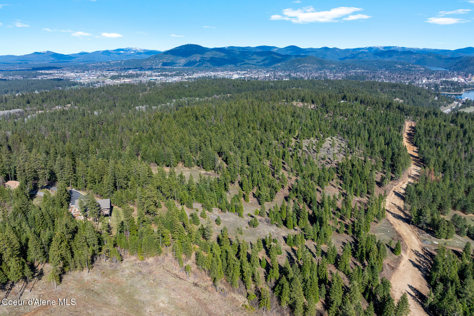 Coeur d'Alene, Idaho, 83814, United States, 5 Bedrooms Bedrooms, ,5 BathroomsBathrooms,Residential,For Sale,1763512