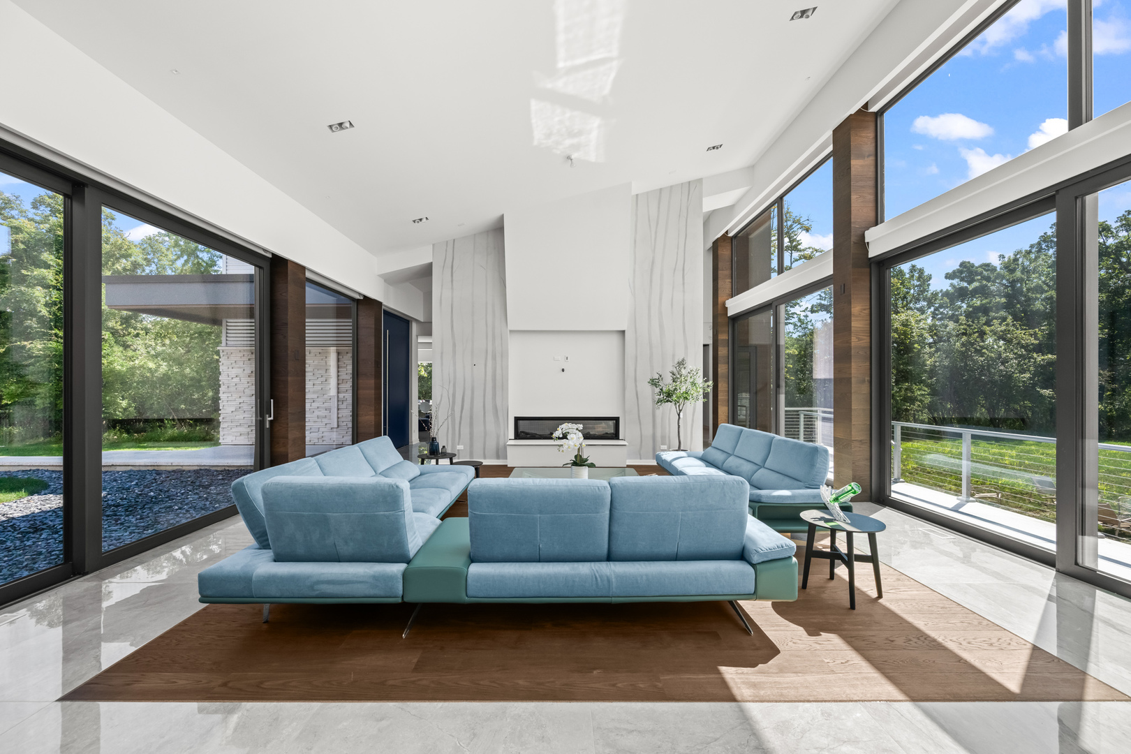 Glenview, Illinois, 60025, United States, 6 Bedrooms Bedrooms, ,8 BathroomsBathrooms,Residential,For Sale,1941643