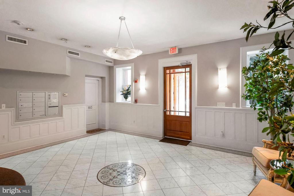 Washington, District of Columbia, 20009, United States, 3 Bedrooms Bedrooms, ,3 BathroomsBathrooms,Residential,For Sale,1987396