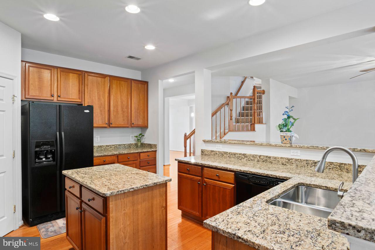 Woodbridge, Virginia, 22191, United States, 6 Bedrooms Bedrooms, ,5 BathroomsBathrooms,Residential,For Sale,1949818