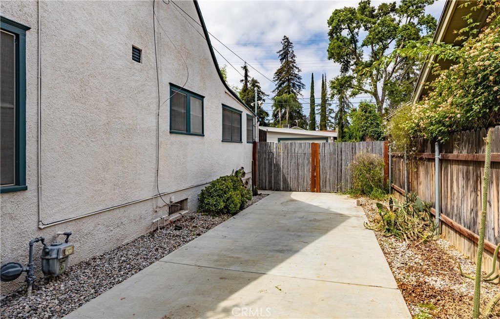 Redlands, California, 92373, United States, 3 Bedrooms Bedrooms, ,2 BathroomsBathrooms,Residential,For Sale,1929009
