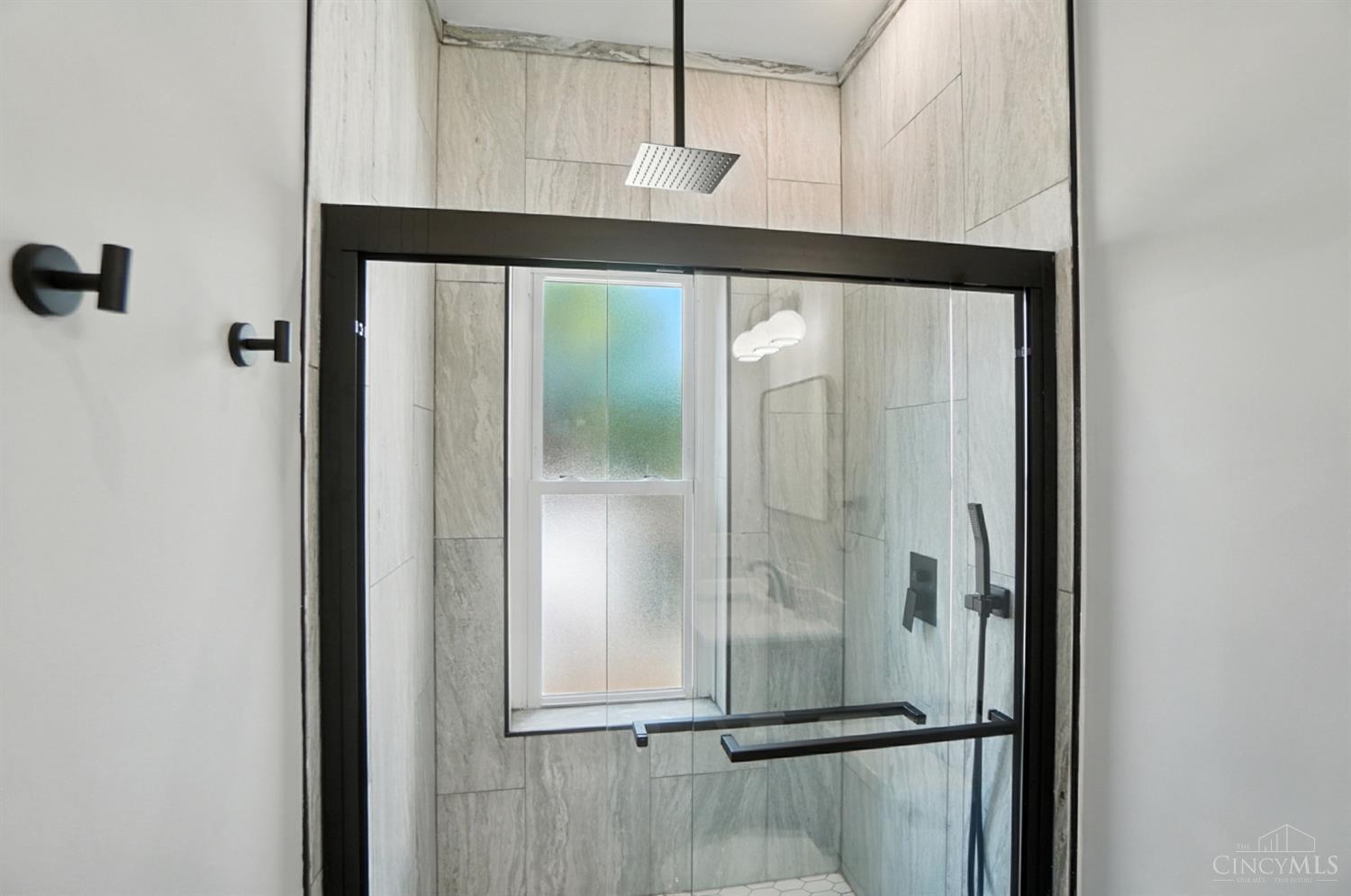 Cincinnati, Ohio, 45214, United States, 4 Bedrooms Bedrooms, ,3 BathroomsBathrooms,Residential,For Sale,1955713