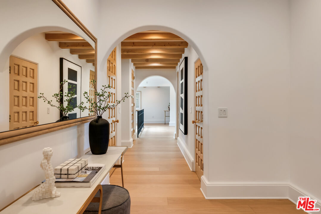 Beverly Hills, California, 90210, United States, 6 Bedrooms Bedrooms, ,8 BathroomsBathrooms,Residential,For Sale,1926509