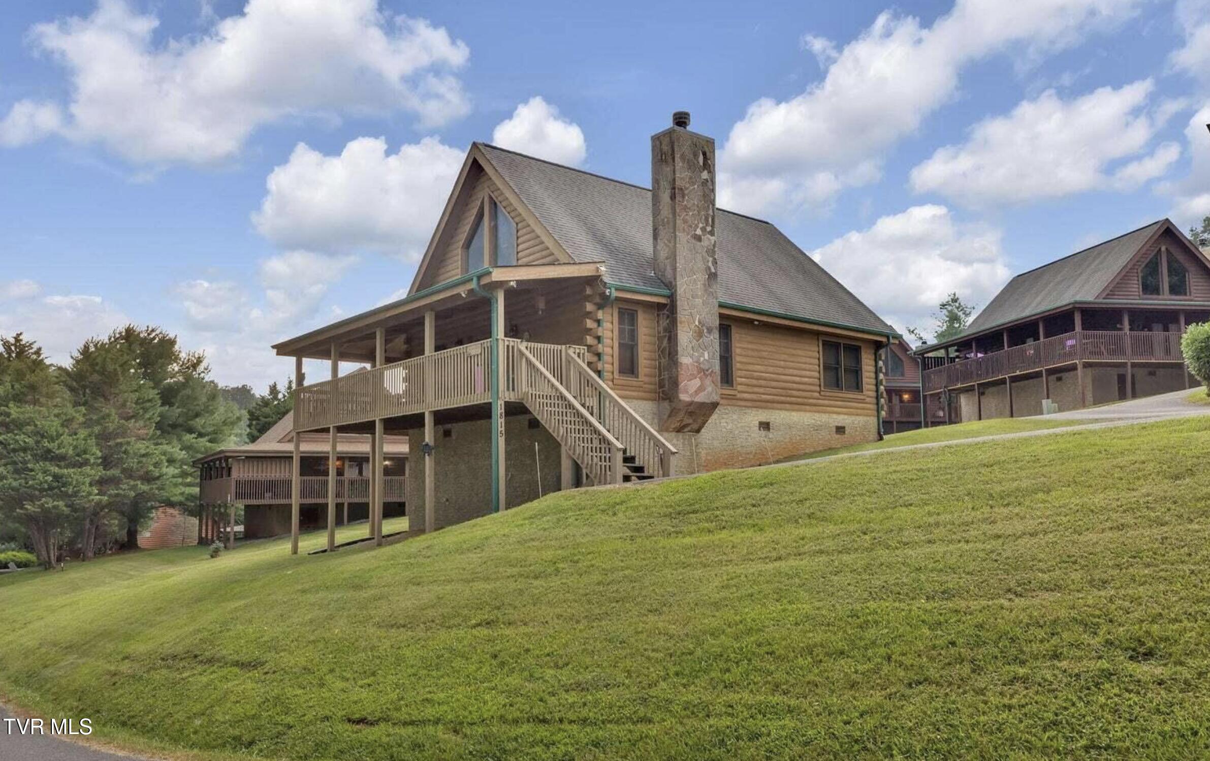 Sevierville, Tennessee, 37862, United States, 2 Bedrooms Bedrooms, ,2 BathroomsBathrooms,Residential,For Sale,2006449