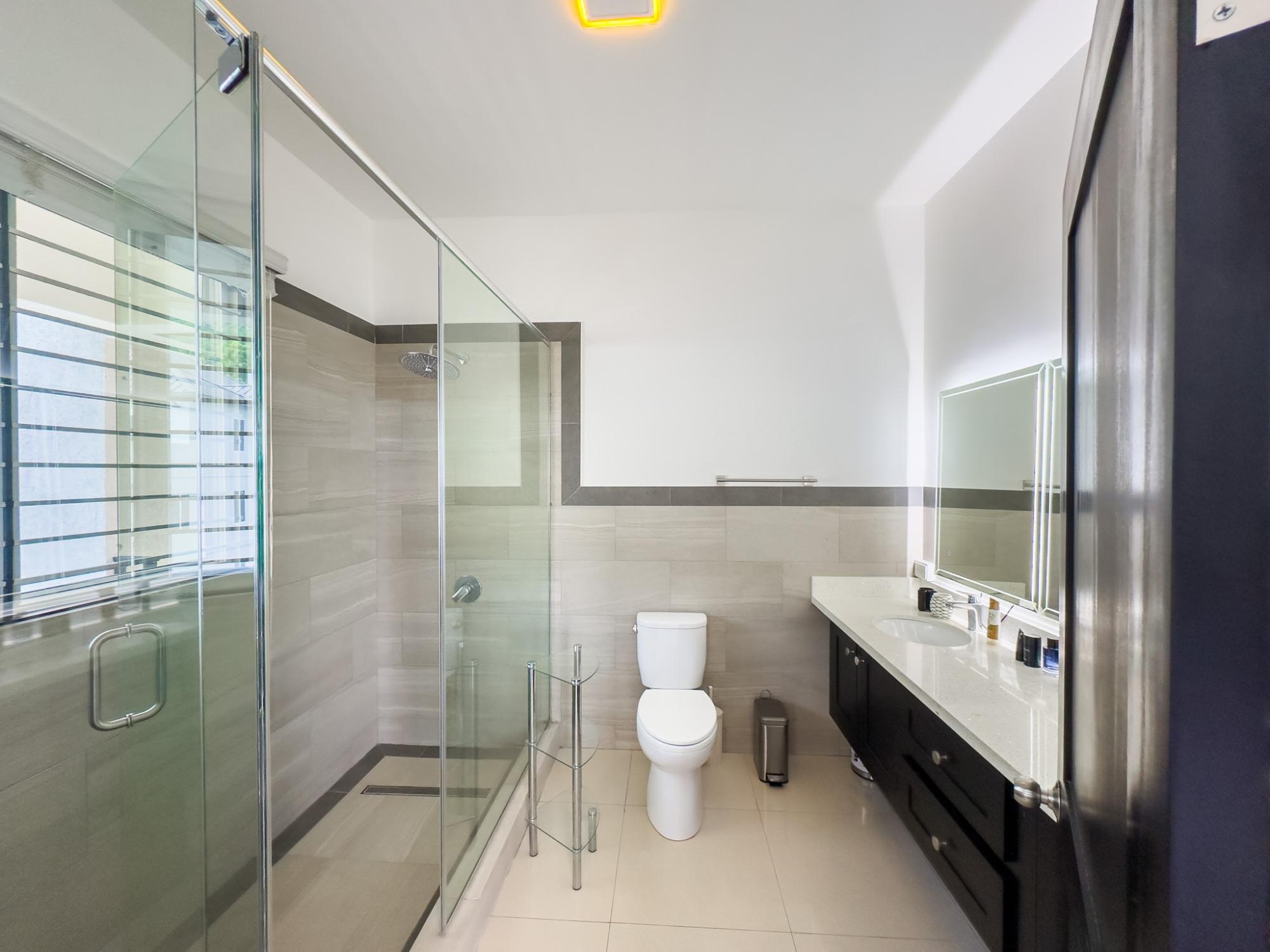 Kingston & St. Andrew, JM, 4 Bedrooms Bedrooms, ,5 BathroomsBathrooms,Residential,For Sale,1655931