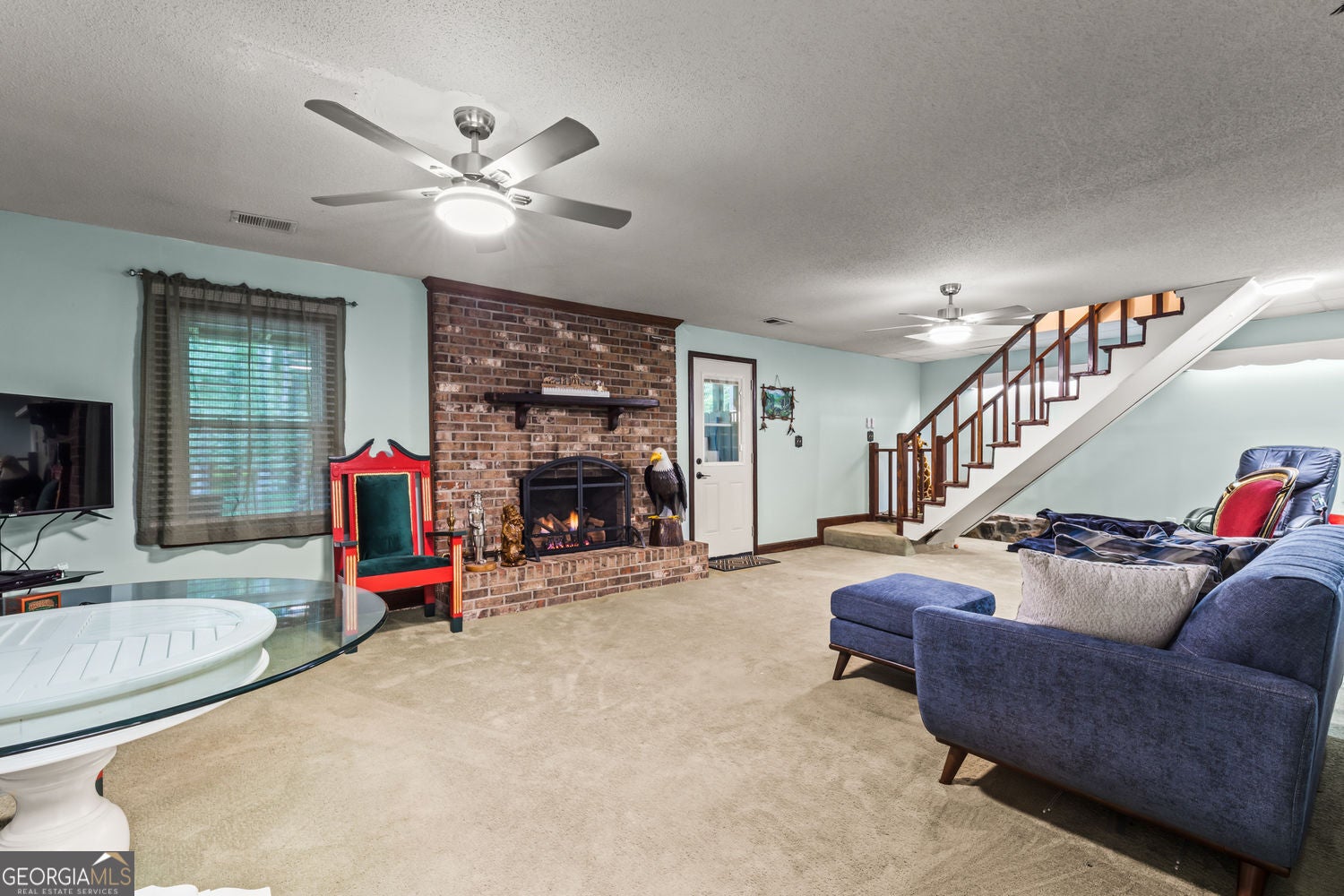 Fayetteville, Georgia, 30215, United States, 5 Bedrooms Bedrooms, ,3 BathroomsBathrooms,Residential,For Sale,1908173