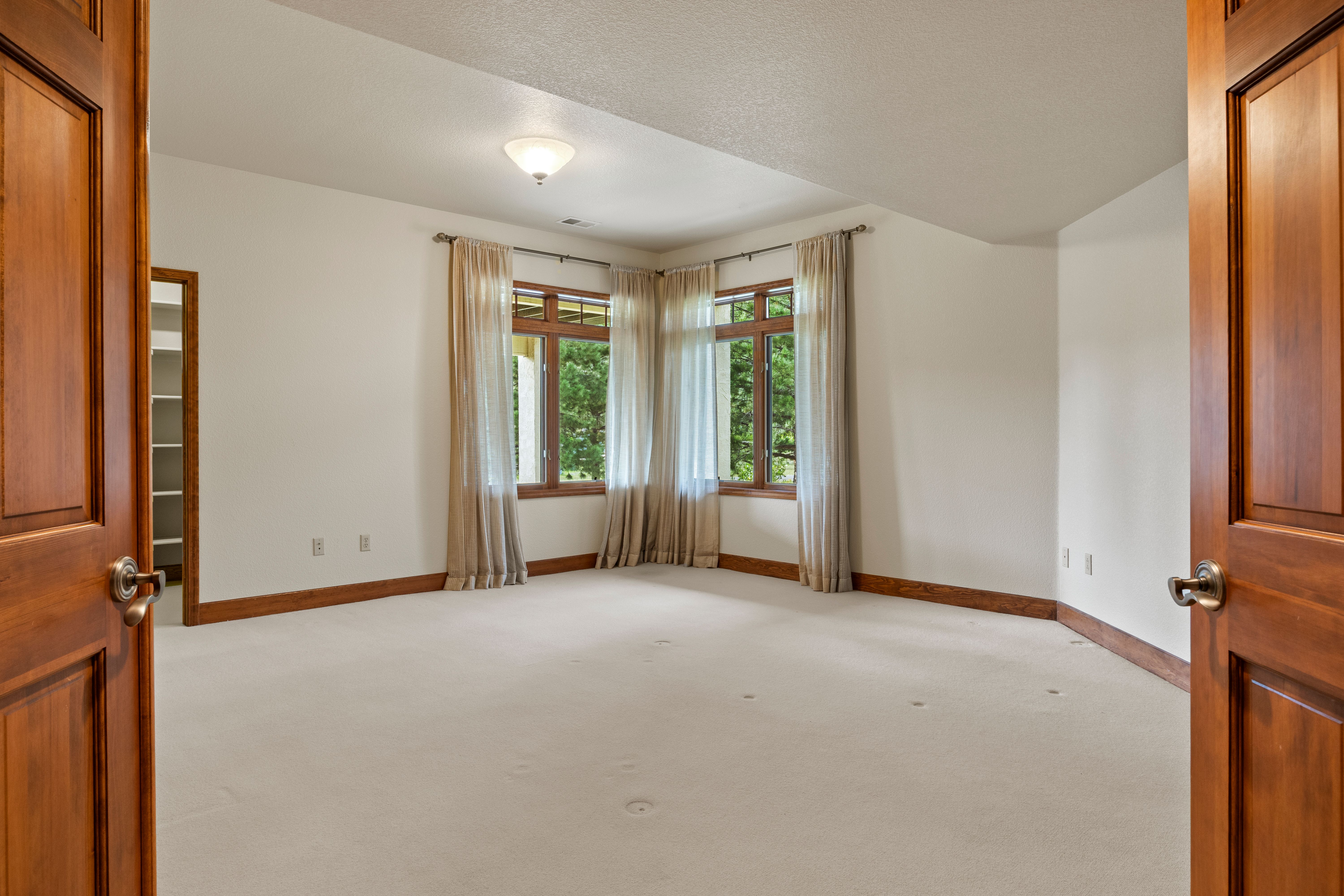  Set on over 4 acres in Perry Park East - 物件實景
