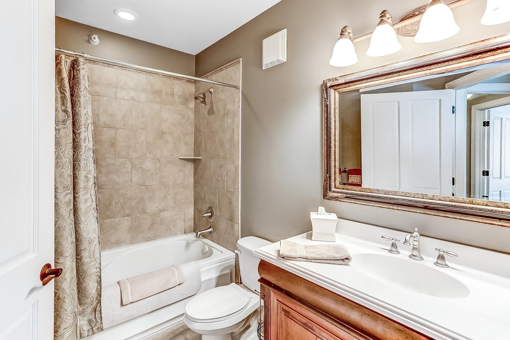 Columbia Heights, Minnesota, 55421, United States, 3 Bedrooms Bedrooms, ,4 BathroomsBathrooms,Residential,For Sale,2000979