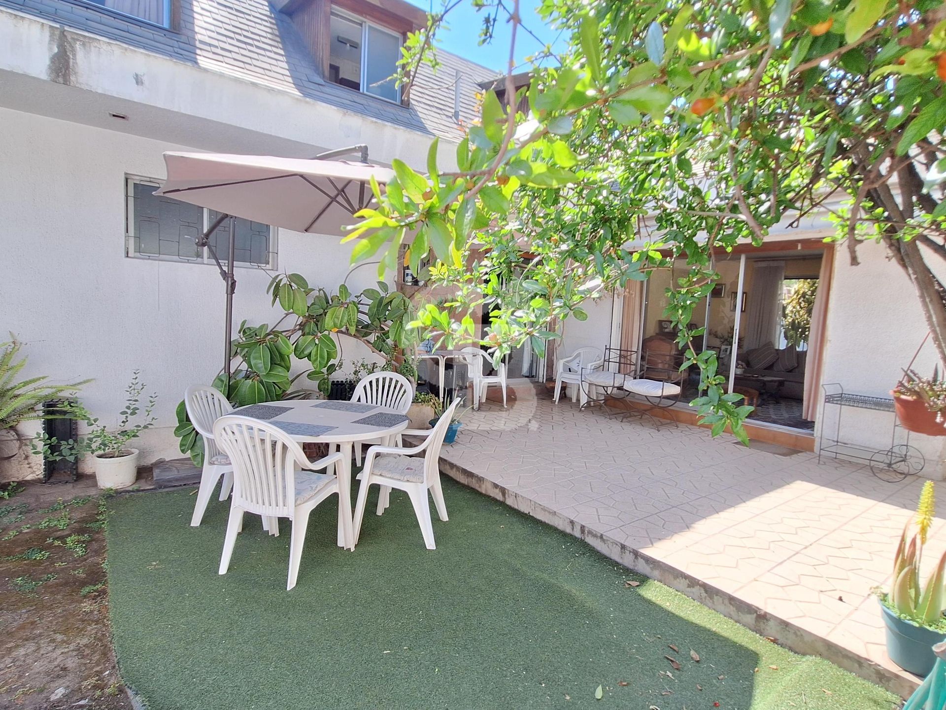 Las Condes, Chile, 5 Bedrooms Bedrooms, ,4 BathroomsBathrooms,Residential,For Sale,1992180