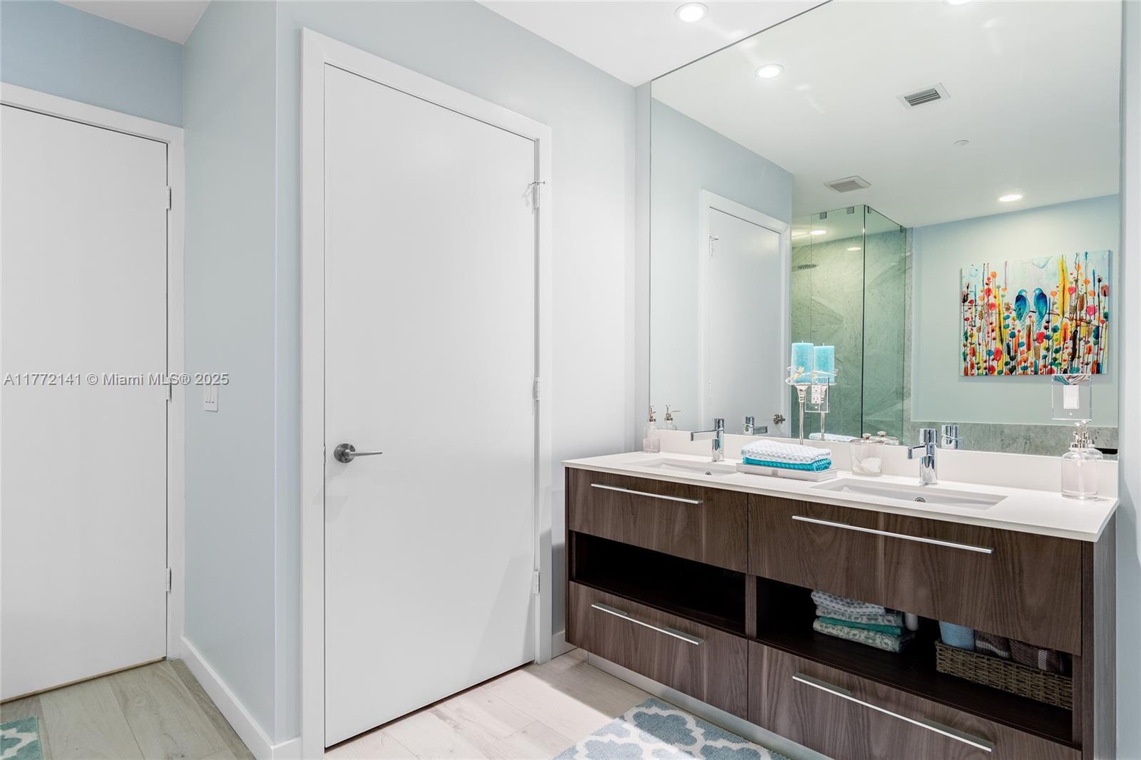 Miami, Florida, 33137, United States, 2 Bedrooms Bedrooms, ,3 BathroomsBathrooms,Residential,For Sale,1751942