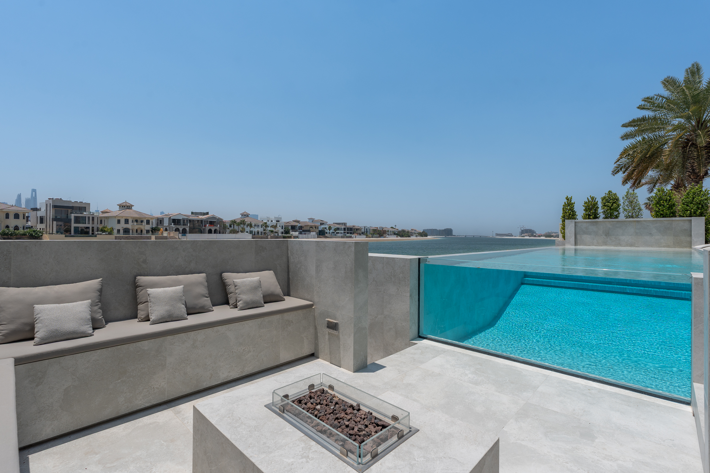  Turnkey Palm Jumeirah Villa With Private Beach - 物件實景
