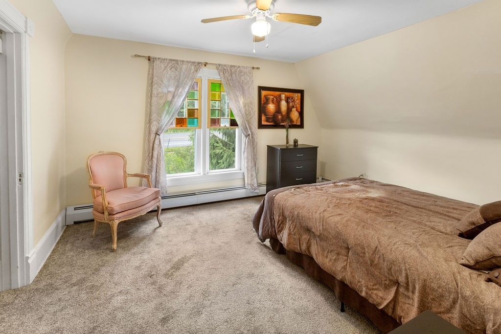 Stamford, New York, 13786, United States, 5 Bedrooms Bedrooms, ,2 BathroomsBathrooms,Residential,For Sale,1925554