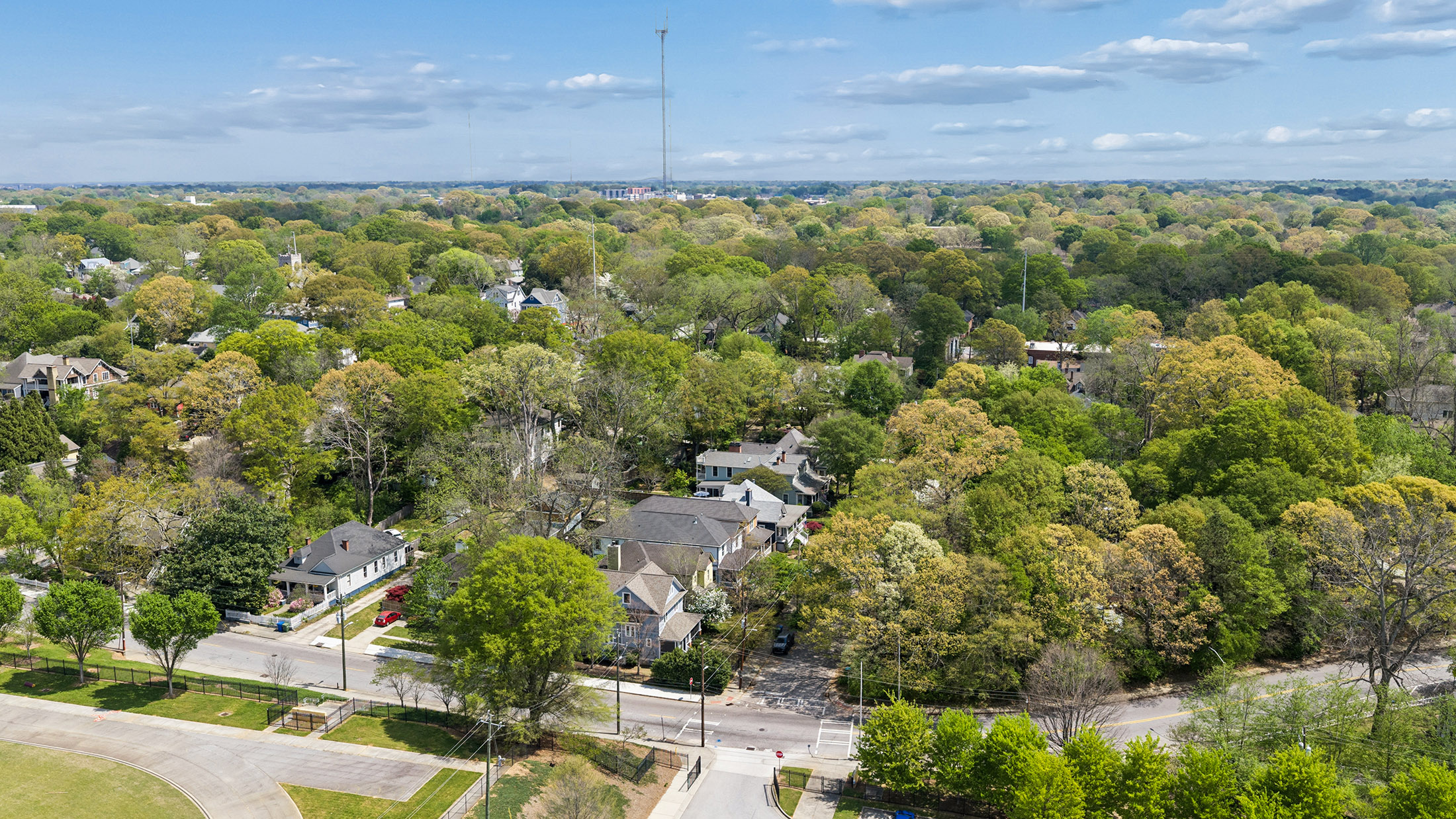  beautifully designed craftsman-style townhome near grant  park - 物件實景