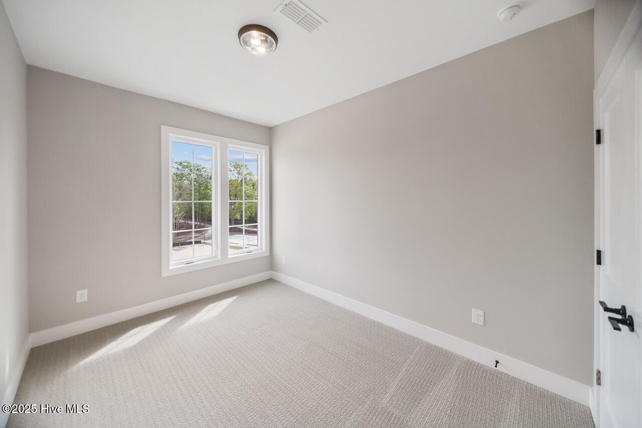 Castle Hayne, North Carolina, 28429, United States, 4 Bedrooms Bedrooms, ,5 BathroomsBathrooms,Residential,For Sale,1847333