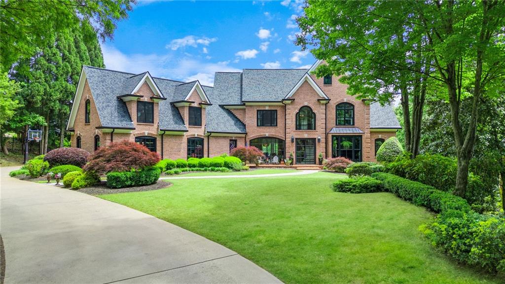Suwanee, Georgia, 30024, United States, 5 Bedrooms Bedrooms, ,6 BathroomsBathrooms,Residential,For Sale,1822969