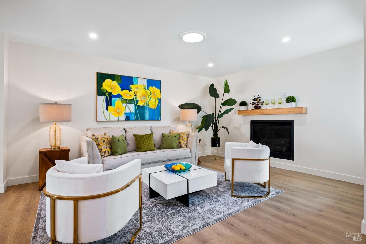 Santa Rosa, California, 95404, United States, 3 Bedrooms Bedrooms, ,2 BathroomsBathrooms,Residential,For Sale,1872467