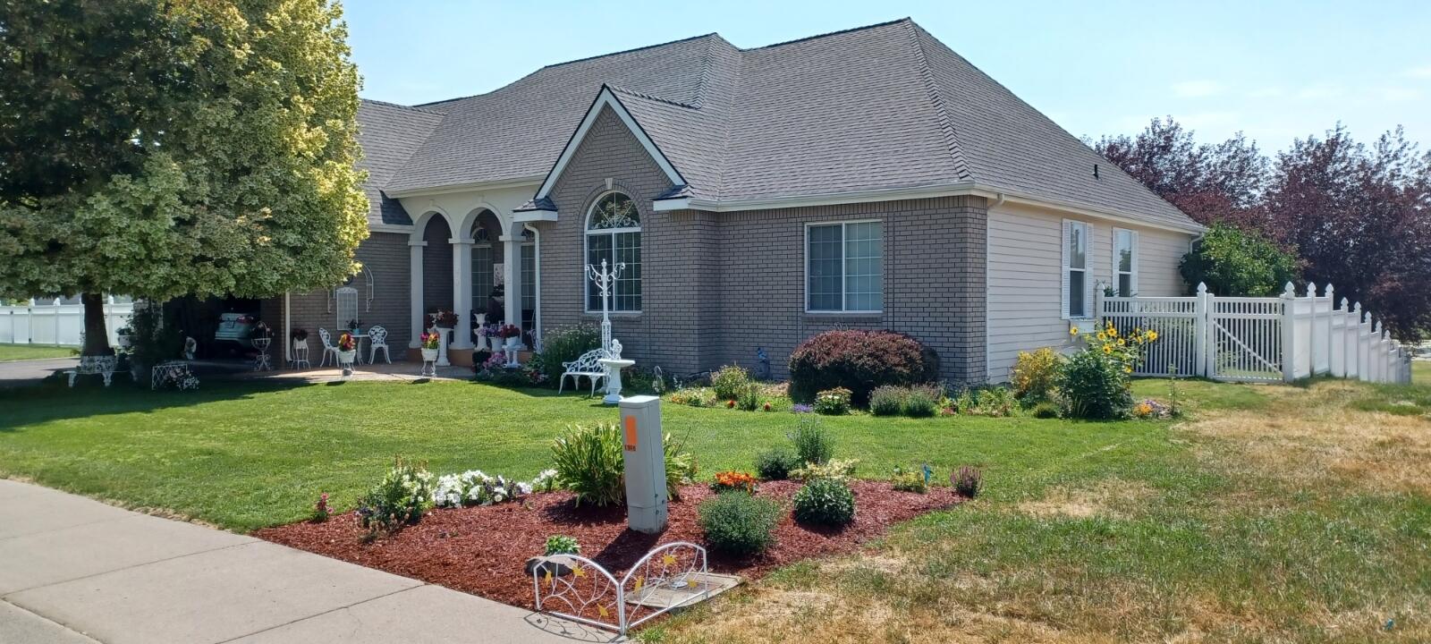 Klamath Falls, Oregon, 97601, United States, 3 Bedrooms Bedrooms, ,3 BathroomsBathrooms,Residential,For Sale,1779342