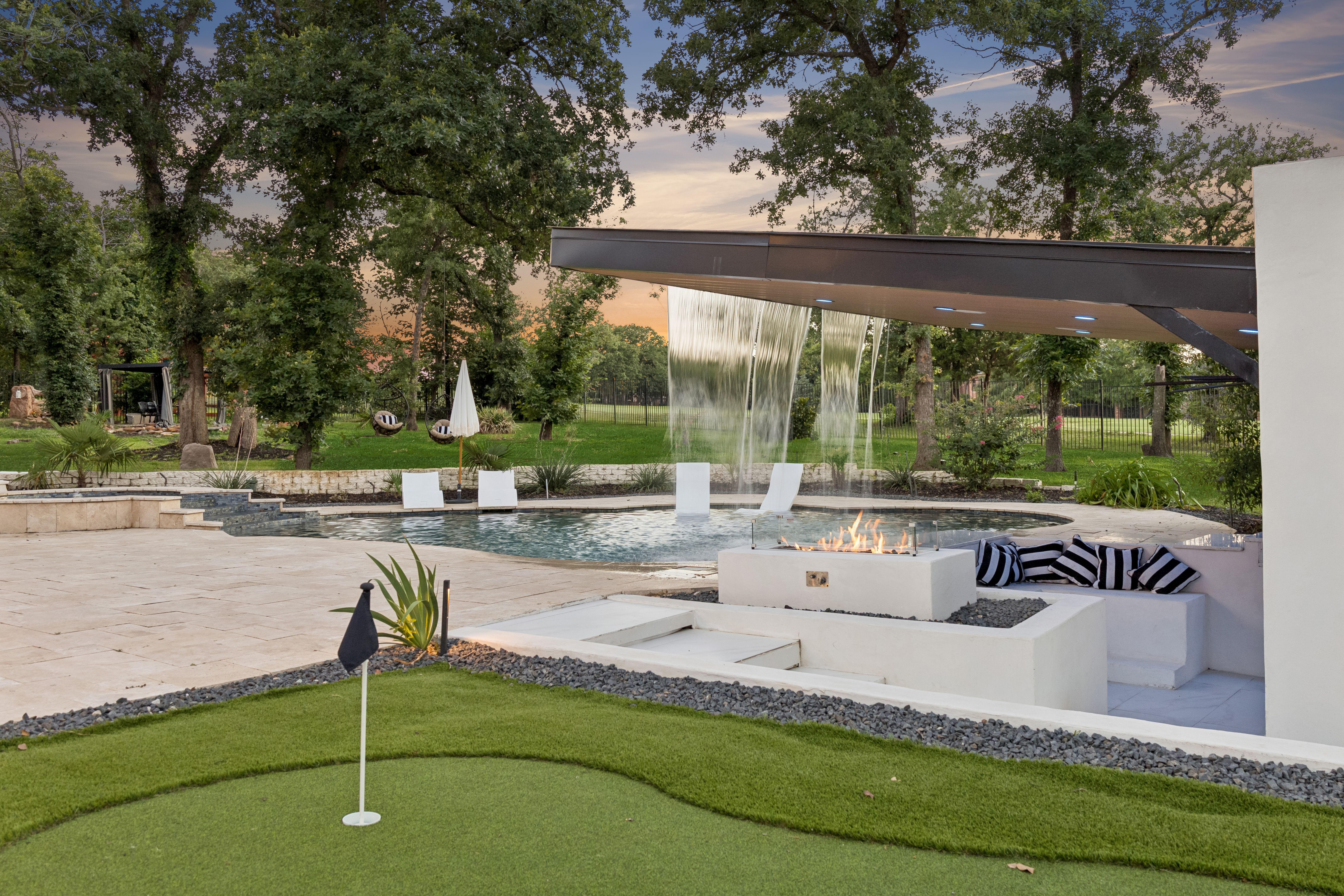  6001 Pine Valley Drive - 物件實景