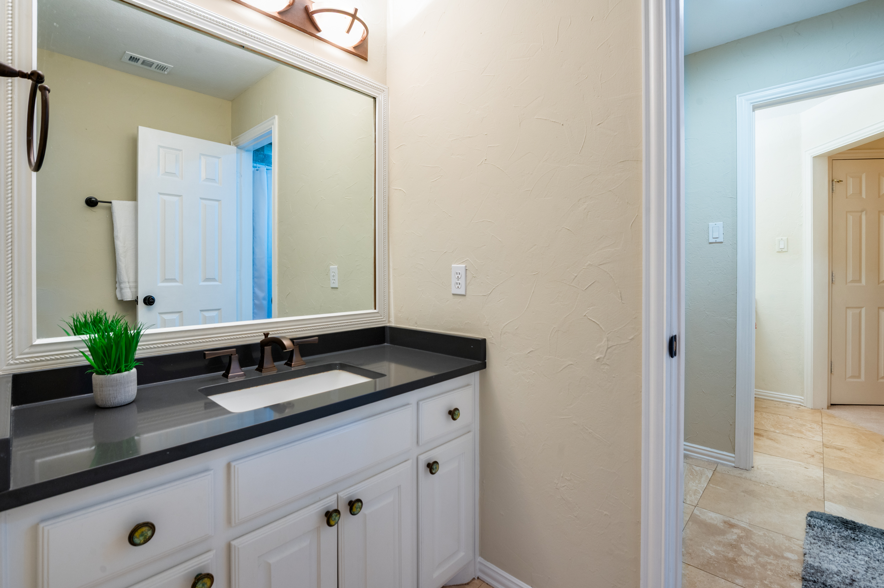  5801 Broadmoor Drive, Plano, TX 75093 - 物件實景