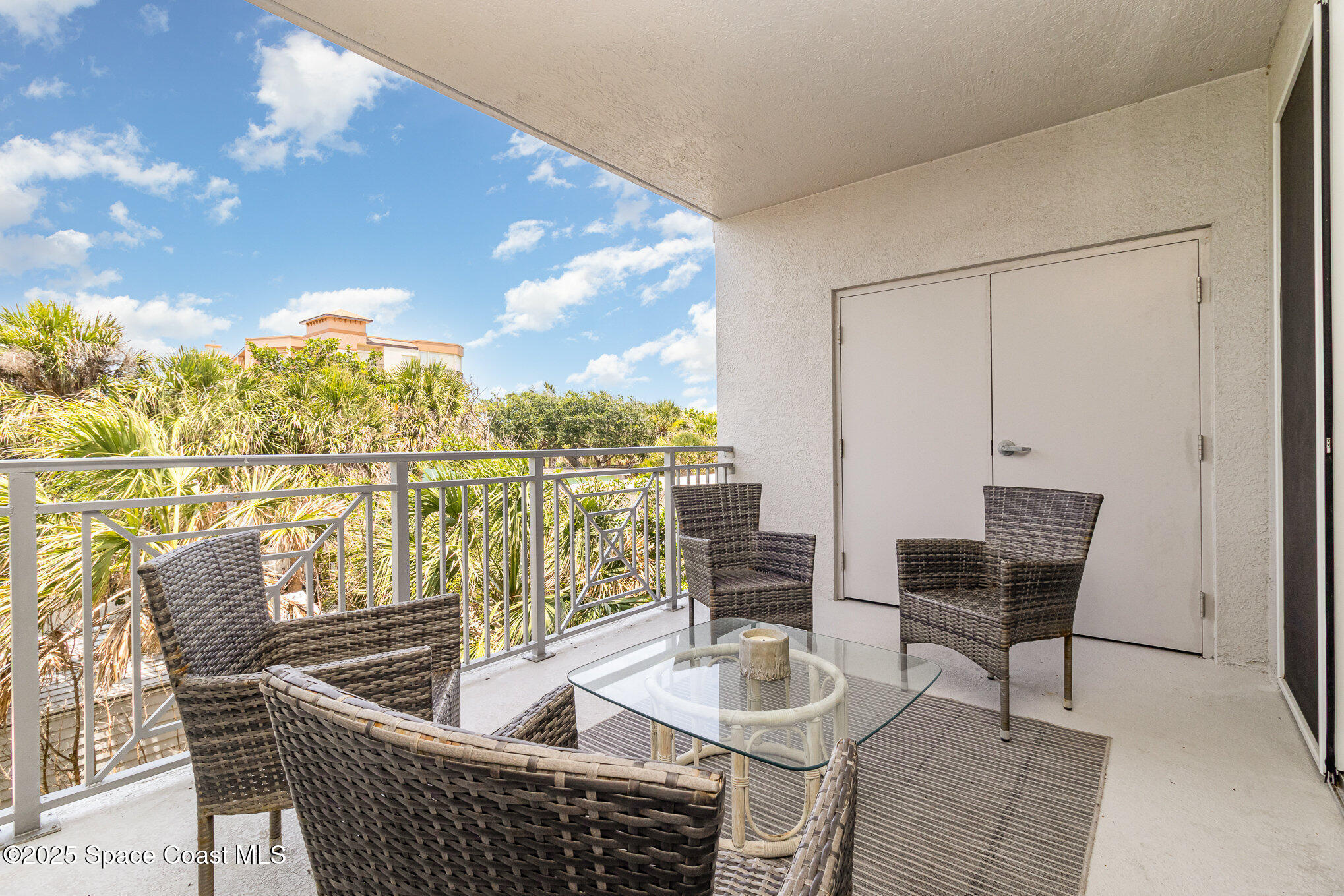 Cocoa Beach, Florida, 32931, United States, 2 Bedrooms Bedrooms, ,2 BathroomsBathrooms,Residential,For Sale,1975351