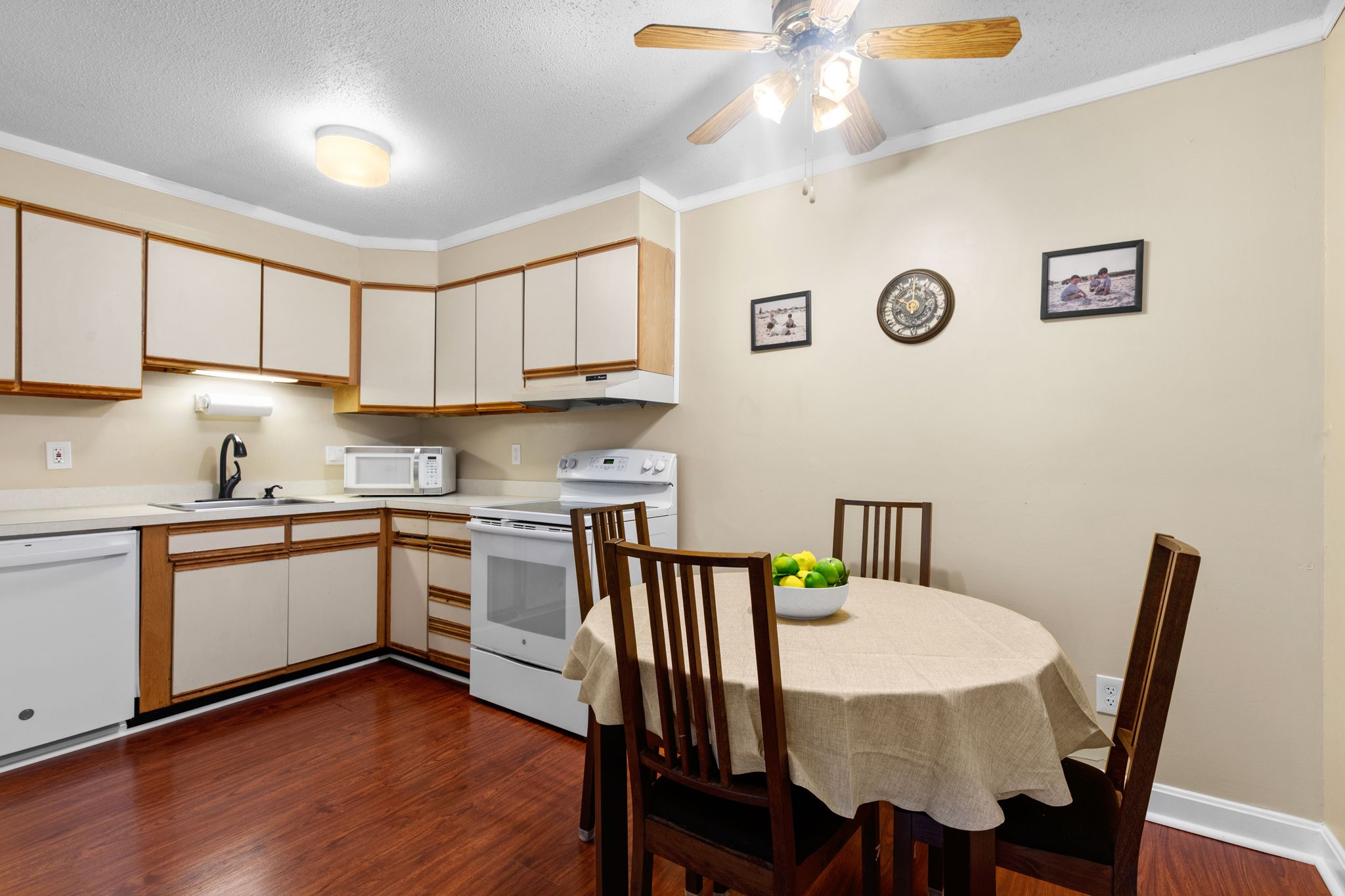  15 Chapel Hill Drive, Unit 12, Plymouth, MA, 02360 - 物件實景