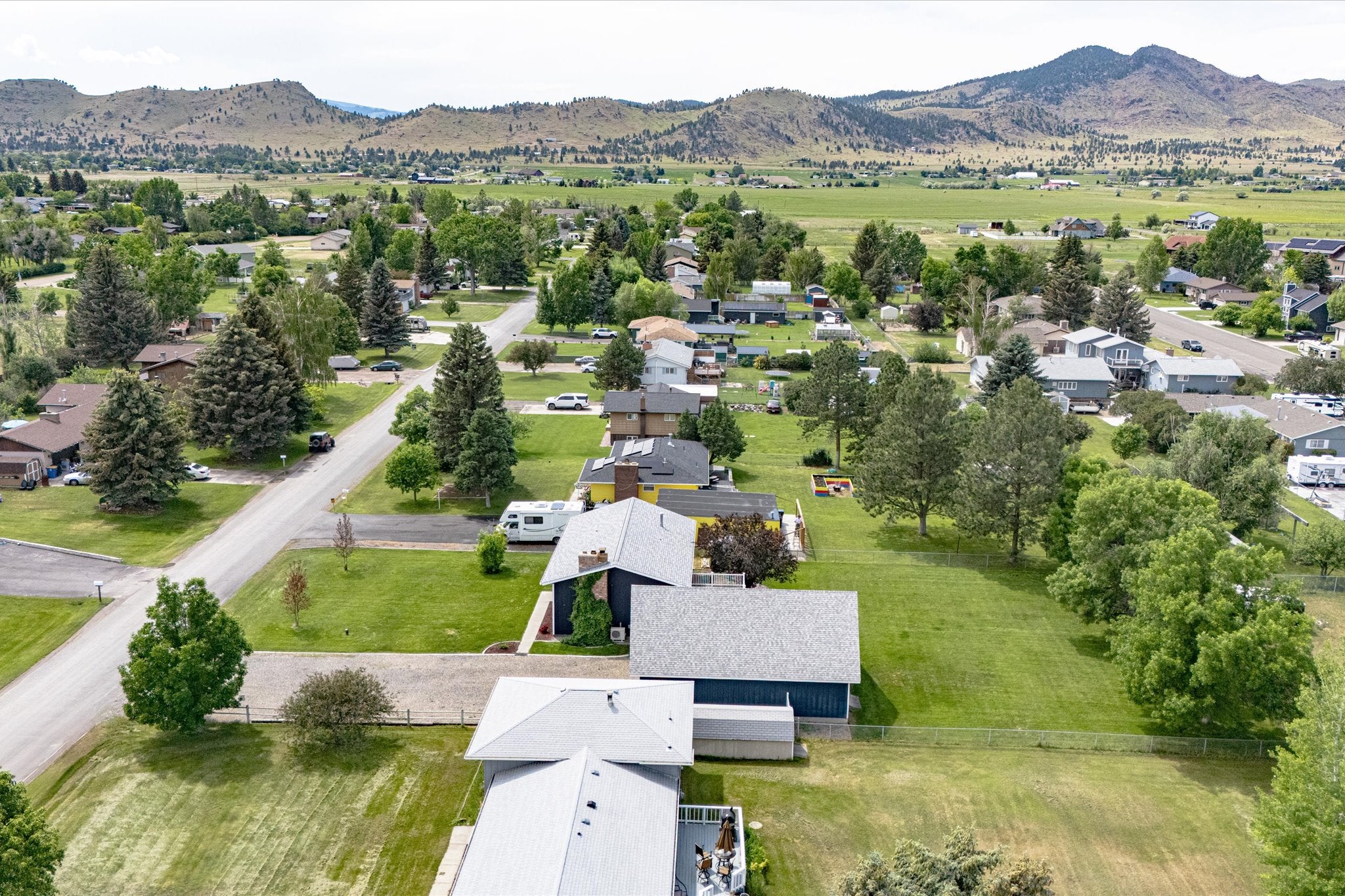 Helena, Montana, 59602, United States, 4 Bedrooms Bedrooms, ,2 BathroomsBathrooms,Residential,For Sale,1875108