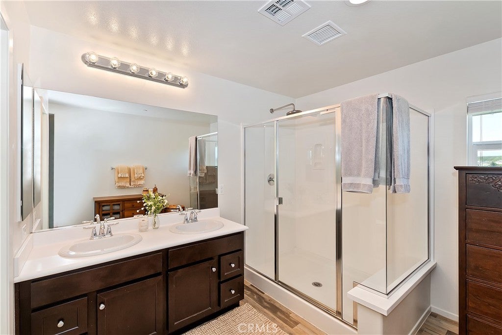 Beaumont, California, 92223, United States, 4 Bedrooms Bedrooms, ,5 BathroomsBathrooms,Residential,For Sale,1881232