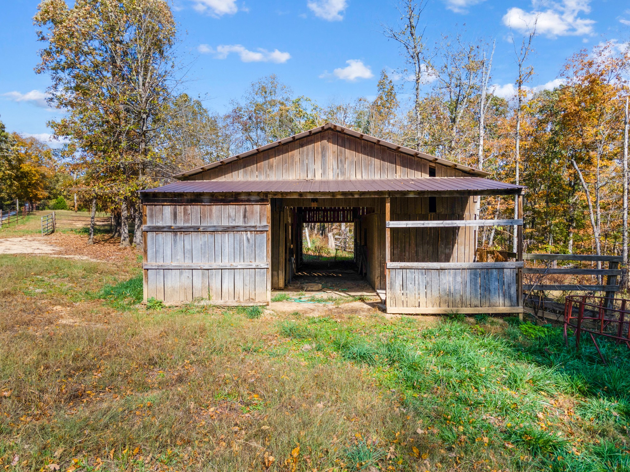 Mc Ewen, Tennessee, 37101, United States, 4 Bedrooms Bedrooms, ,3 BathroomsBathrooms,Residential,For Sale,1982794