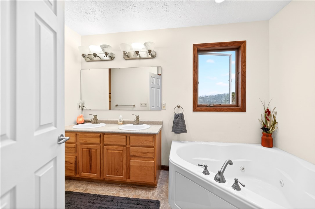 West Alexander, Pennsylvania, 15376, United States, 4 Bedrooms Bedrooms, ,3 BathroomsBathrooms,Residential,For Sale,2018305