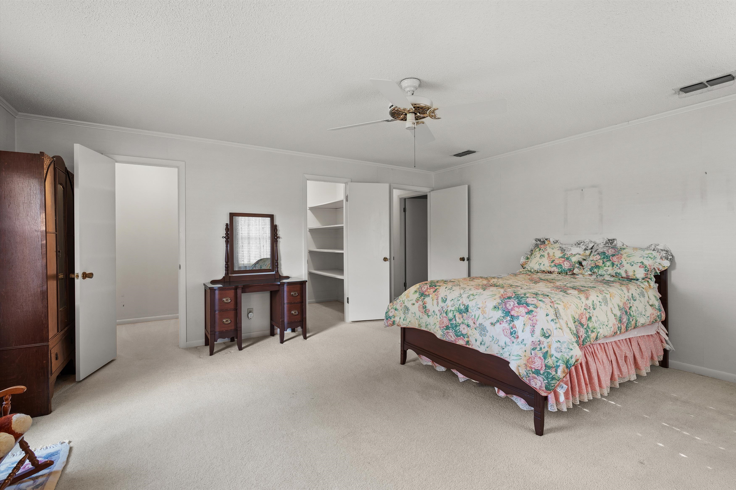 Henderson, Texas, 75654, United States, 3 Bedrooms Bedrooms, ,2 BathroomsBathrooms,Residential,For Sale,1983908