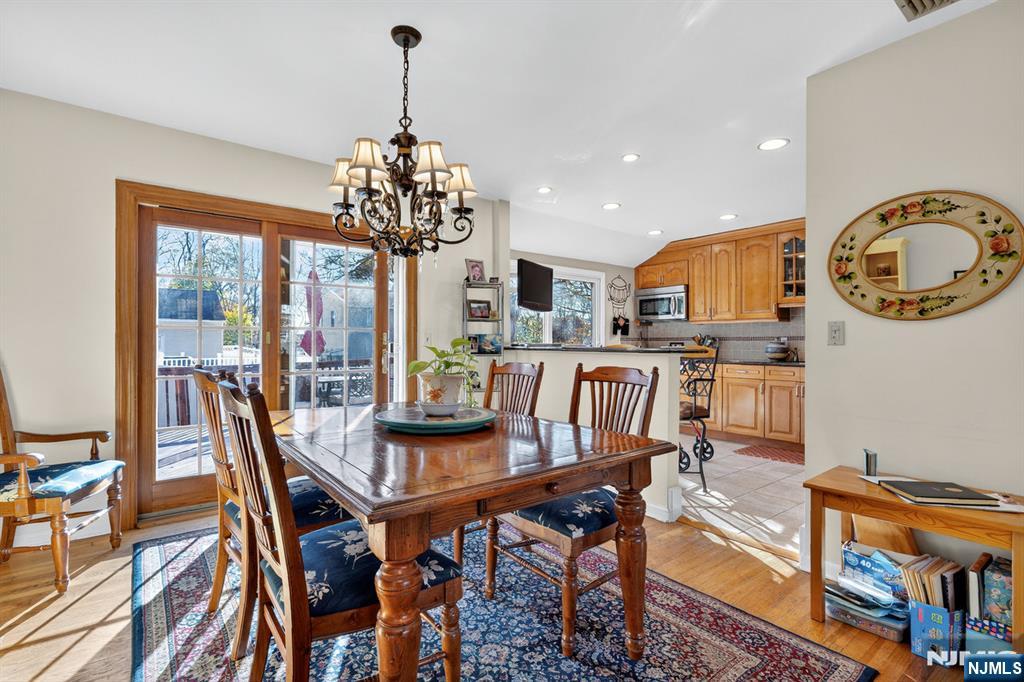 Hillsdale, New Jersey, 07642, United States, 3 Bedrooms Bedrooms, ,2 BathroomsBathrooms,Residential,For Sale,1987903