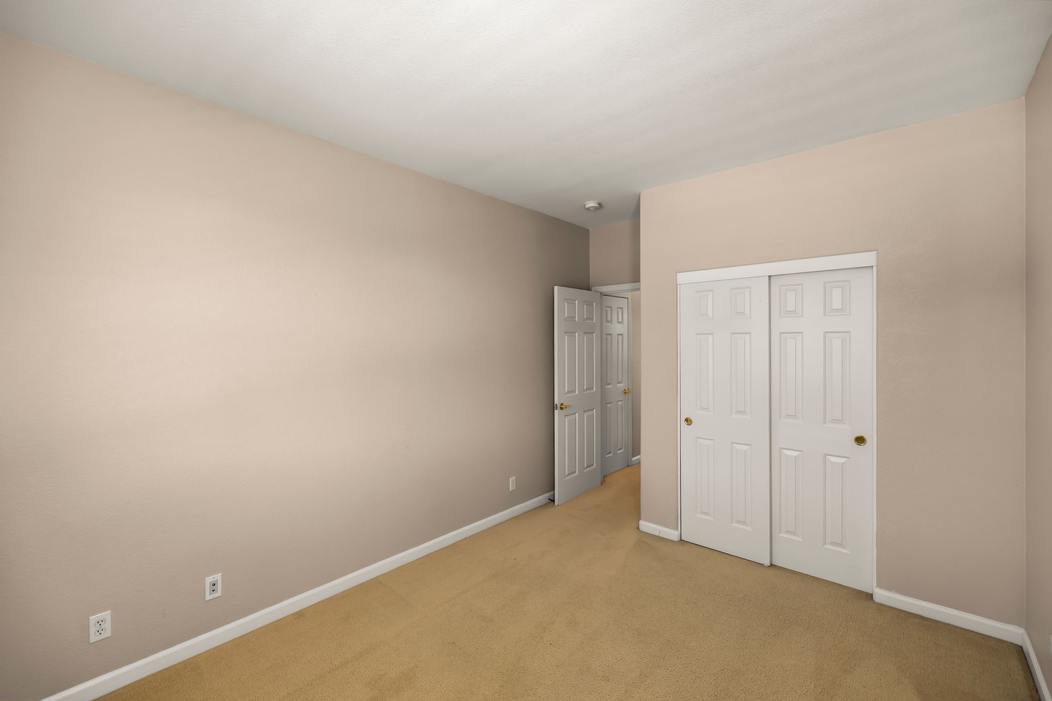  4890 Peninsula Point Drive - 物件實景