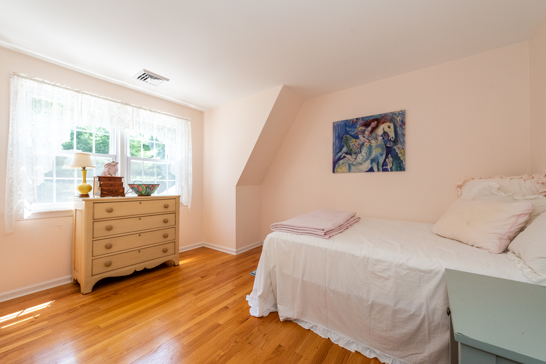  Quintessential New England Gambrel Colonial - 物件實景