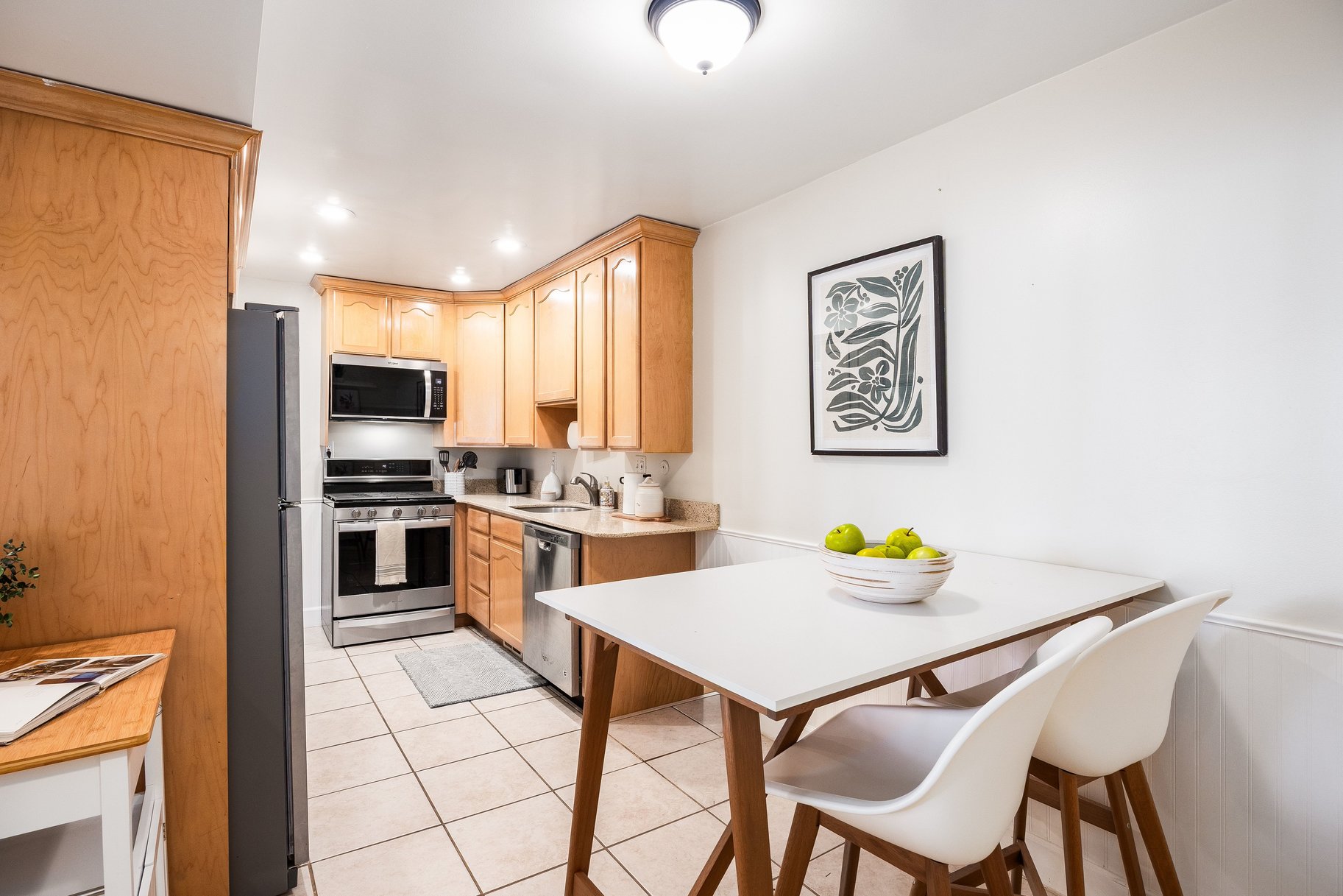  Spacious Main-Level Condo in an Exceptional Location - 物件實景