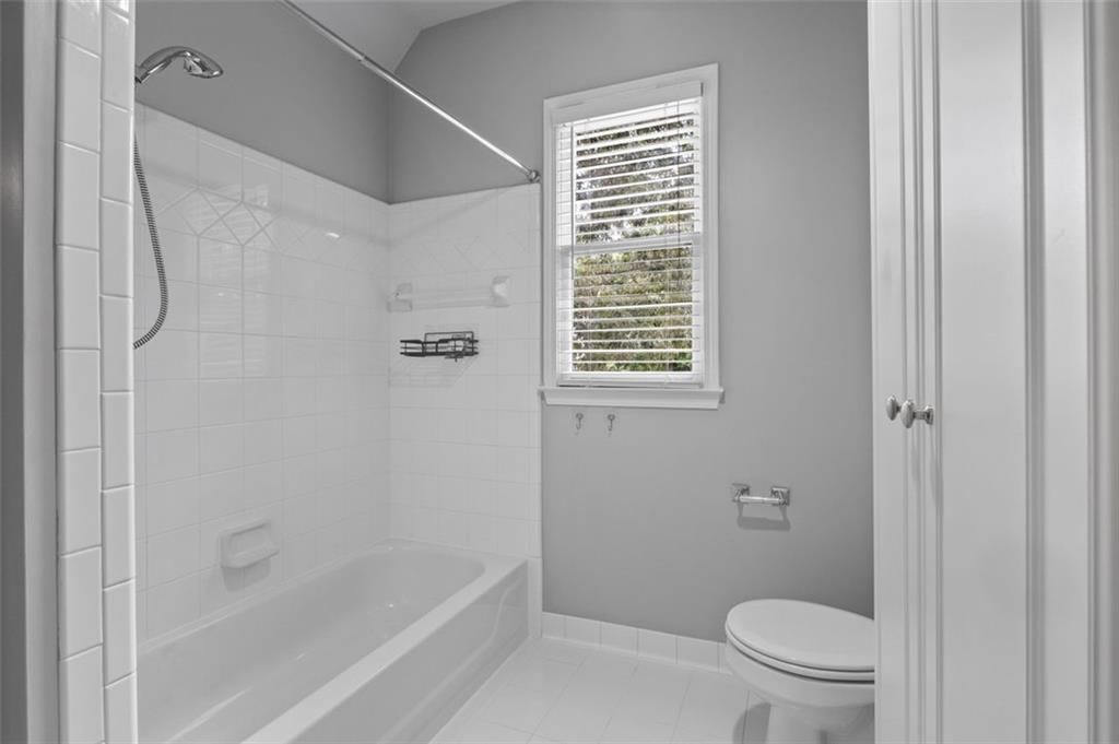 Alpharetta, Georgia, 30022, United States, 4 Bedrooms Bedrooms, ,4 BathroomsBathrooms,Residential,For Sale,1919547