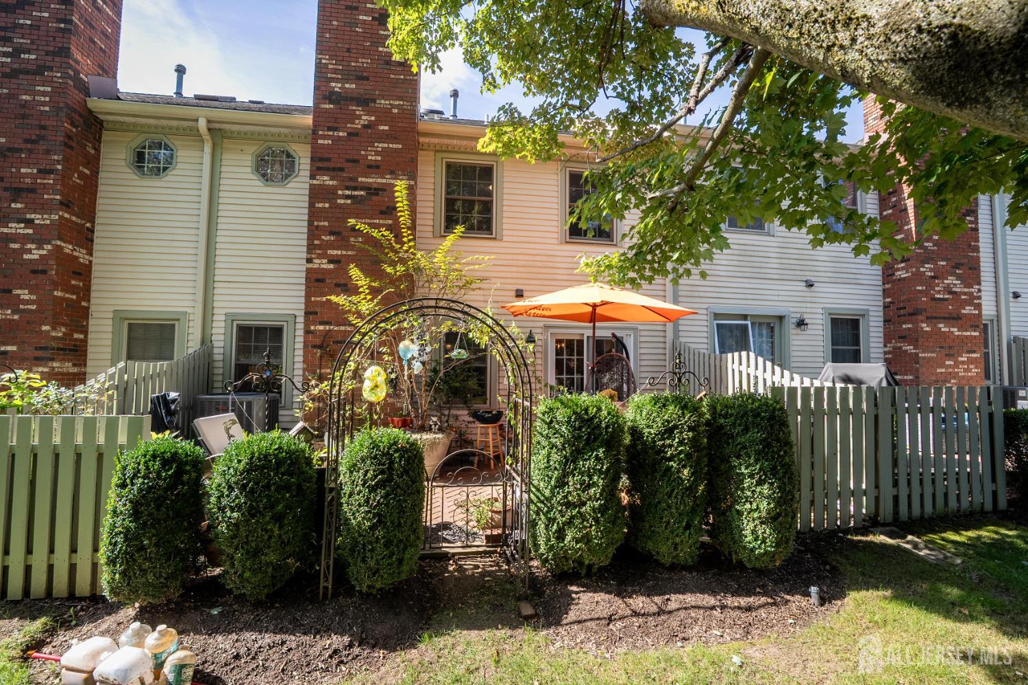 South Brunswick, New Jersey, 08824, United States, 3 Bedrooms Bedrooms, ,3 BathroomsBathrooms,Residential,For Sale,1980206