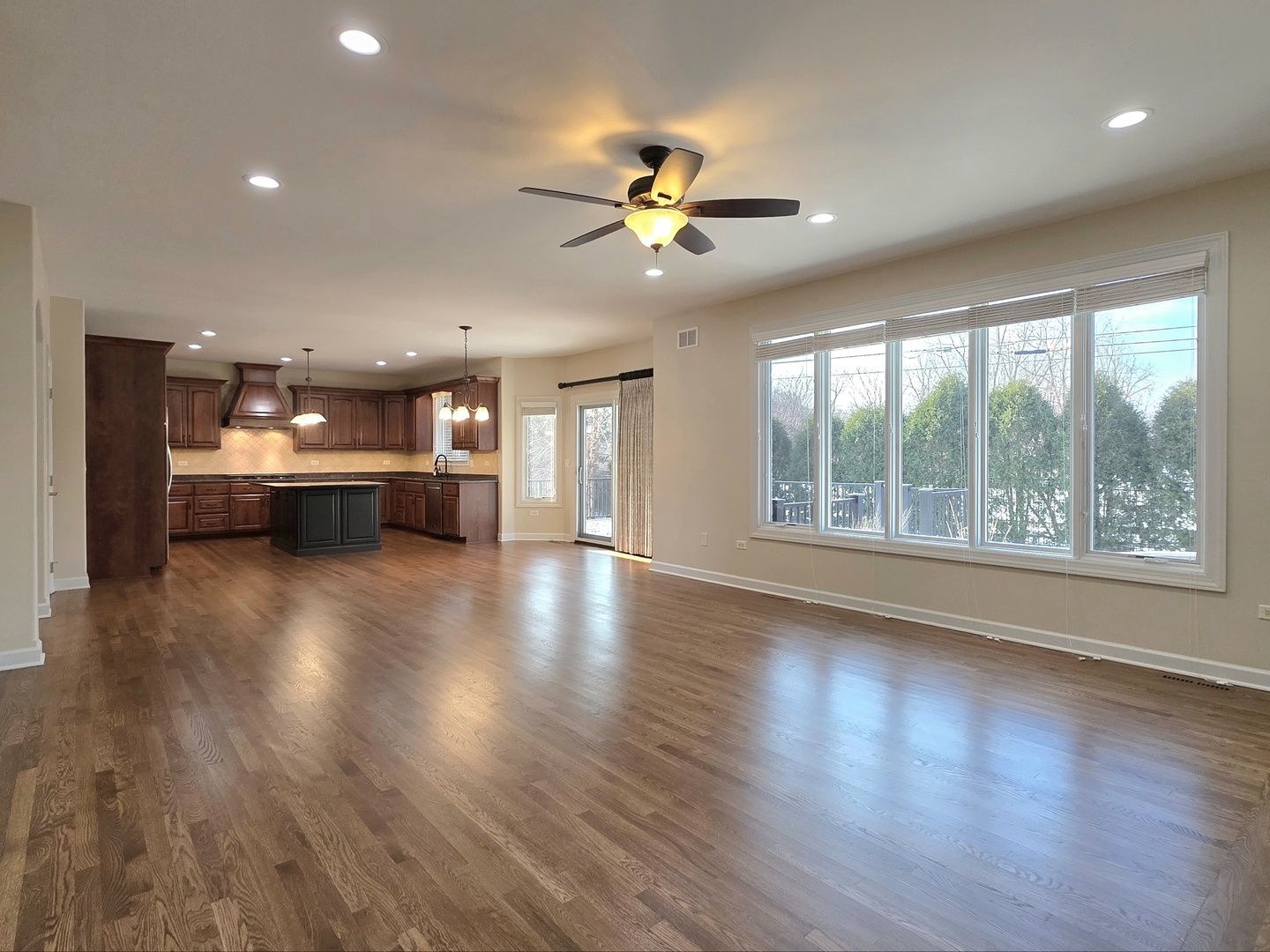 Mokena, Illinois, 60448, United States, 5 Bedrooms Bedrooms, ,4 BathroomsBathrooms,Residential,For Sale,2005641