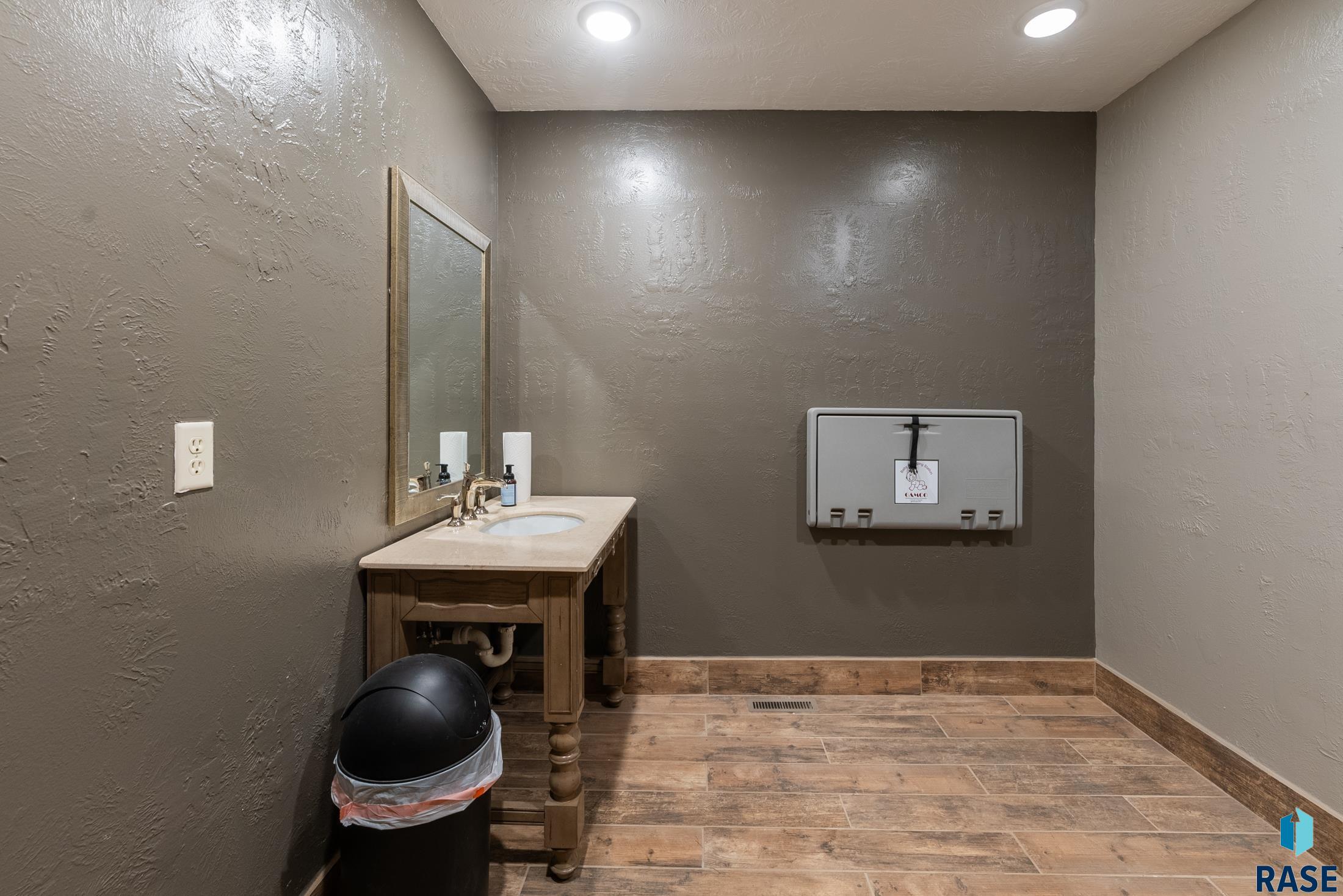 Hartford, South Dakota, 57033, United States, ,Residential,For Sale,1974524