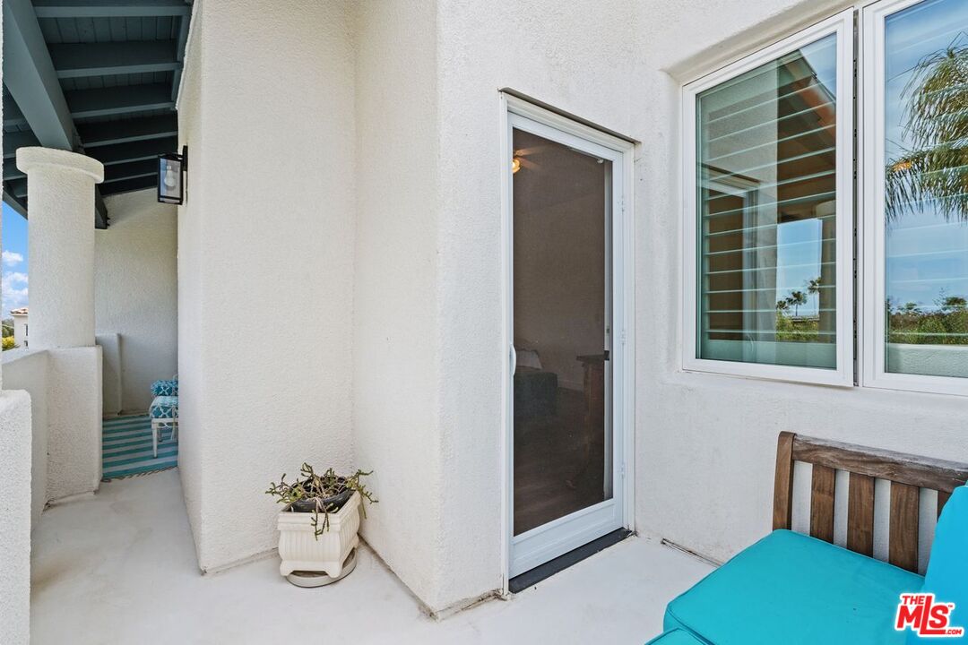 Malibu, California, 90265, United States, 3 Bedrooms Bedrooms, ,3 BathroomsBathrooms,Residential,For Sale,1807651