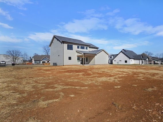 Clarksville, Tennessee, 37043, United States, 5 Bedrooms Bedrooms, ,4 BathroomsBathrooms,Residential,For Sale,1973971