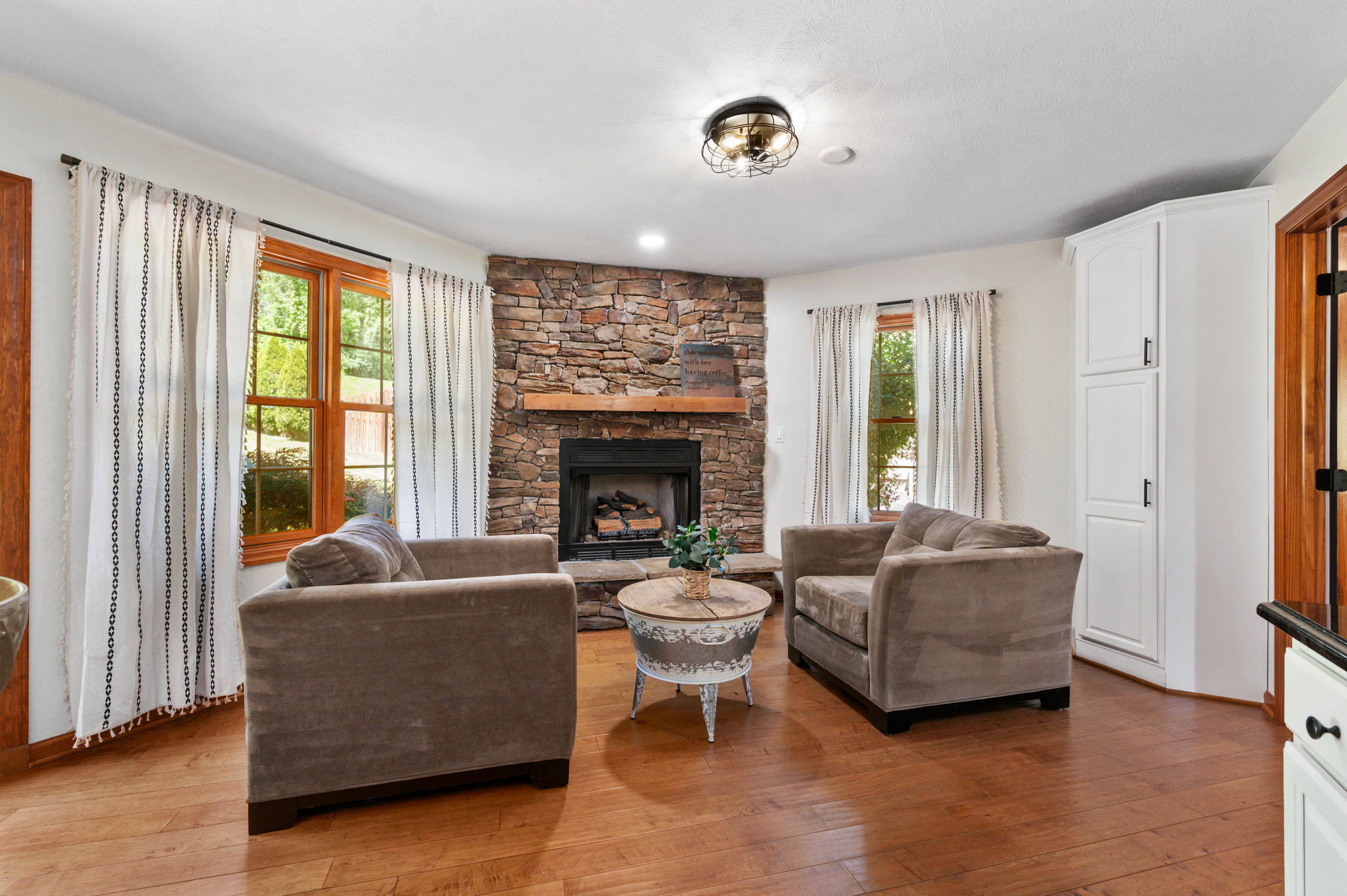  235 Ewing Road, Carnegie, PA 15106 - 物件實景