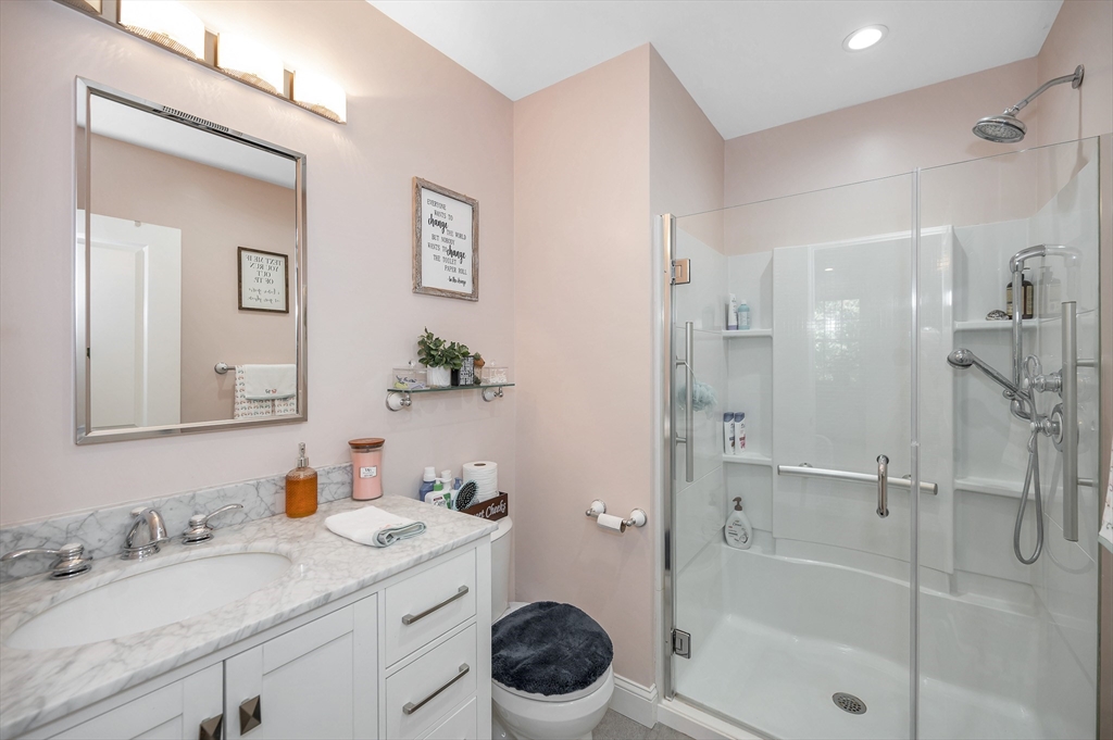 Billerica, Massachusetts, 01862, United States, 3 Bedrooms Bedrooms, ,3 BathroomsBathrooms,Residential,For Sale,1996389