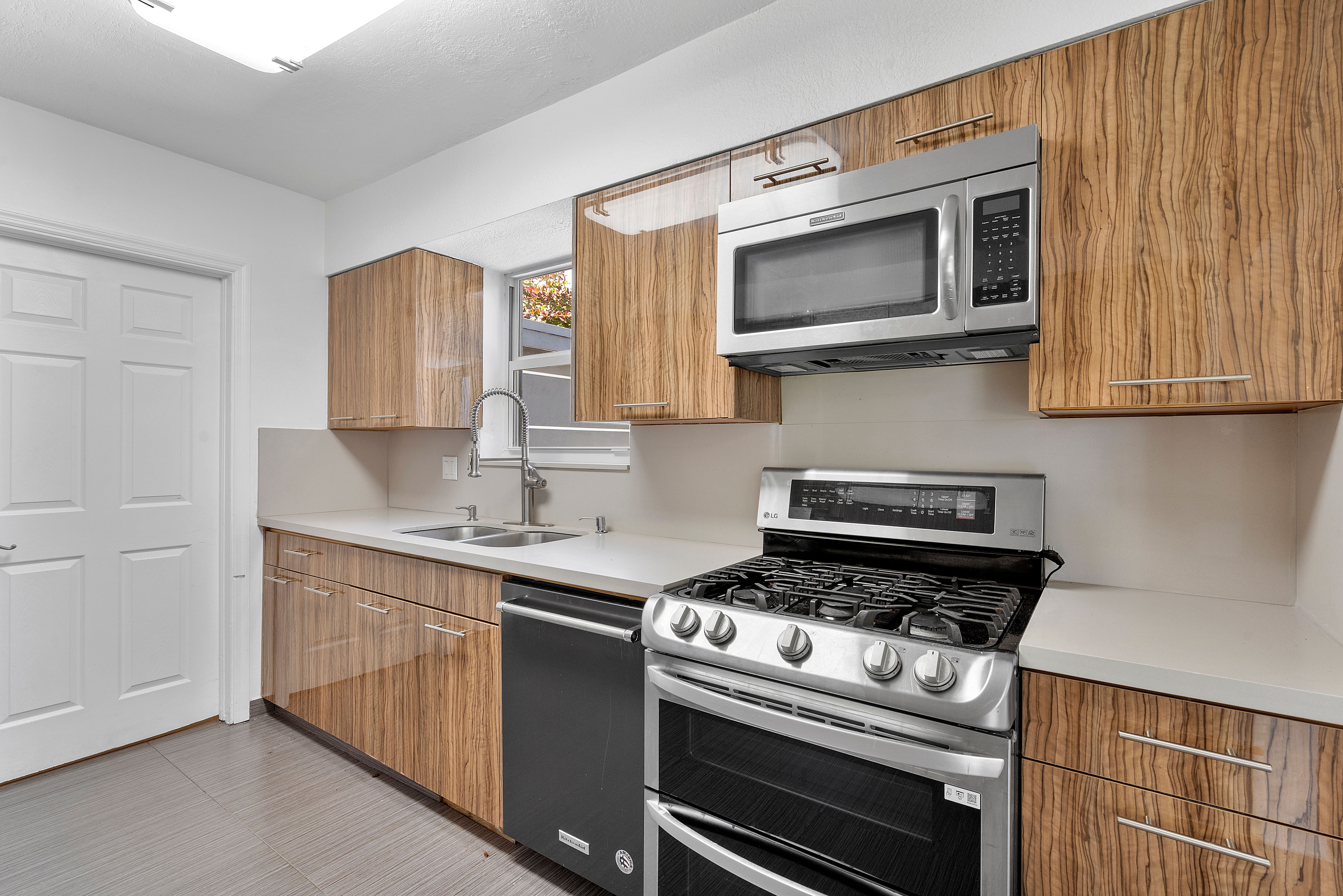  2505 NE 214th St, Aventura, FL, 33180 - 物件實景