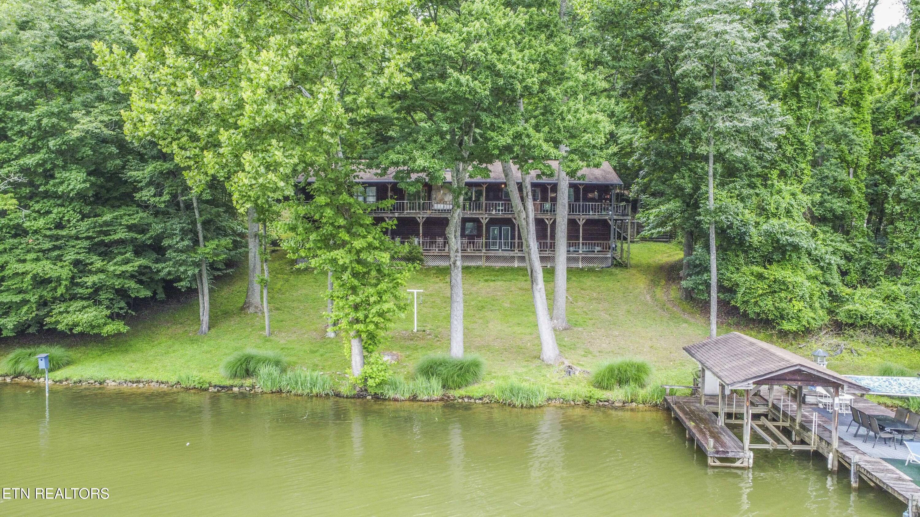 Kingston, Tennessee, 37763, United States, 3 Bedrooms Bedrooms, ,3 BathroomsBathrooms,Residential,For Sale,2013795