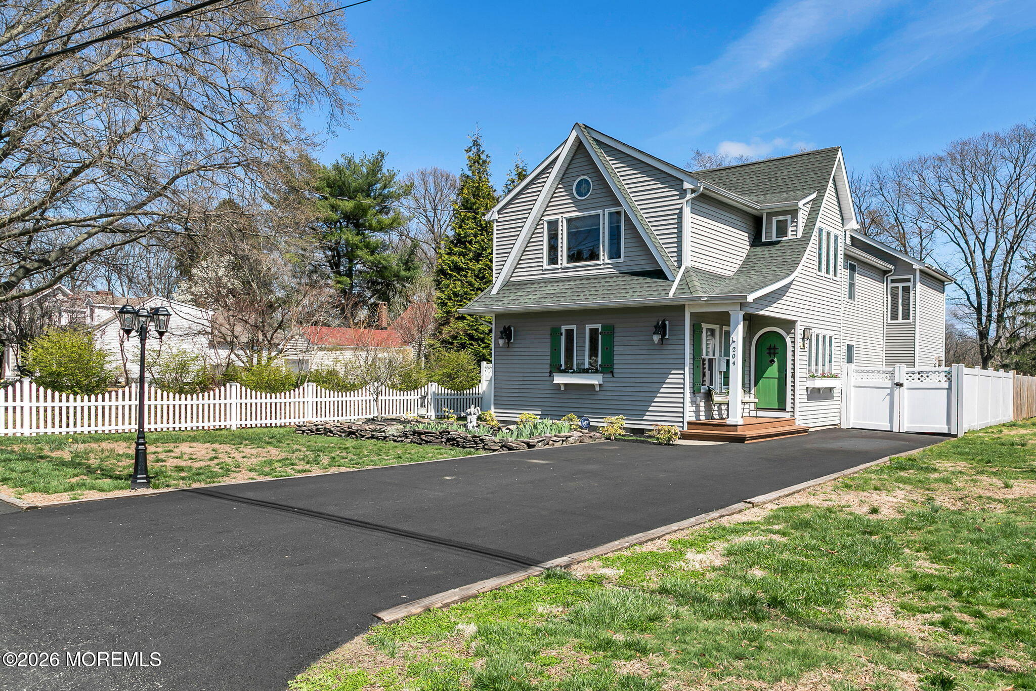Red Bank, New Jersey, 07701, United States, ,3 BathroomsBathrooms,Residential,For Sale,2040176